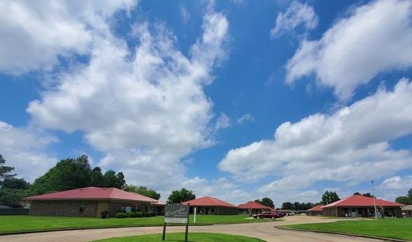 Osceola Garden Apartments community